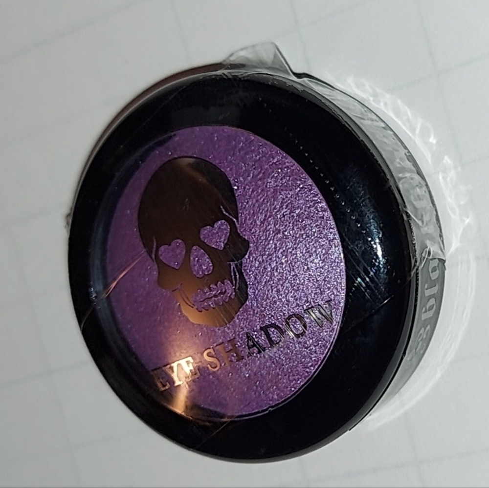 Hot Topic Blackheart Purple Smashed Eye Shadow Compact 0.082 oz Sealed New RARE